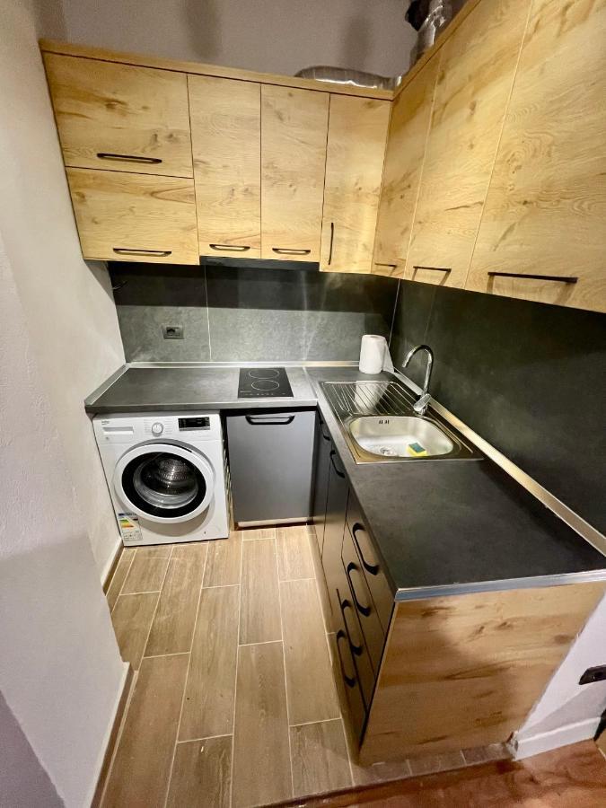Keon Superb Studio Apartament Tiranë Luaran gambar