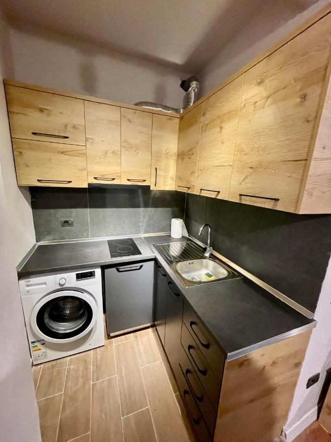 Keon Superb Studio Apartament Tiranë Luaran gambar