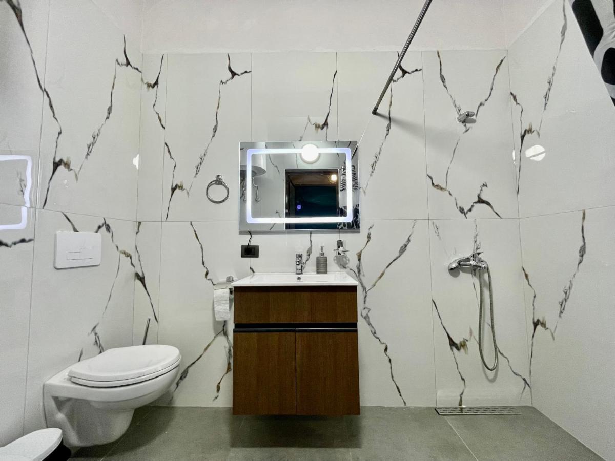 Keon Superb Studio Apartament Tiranë Luaran gambar