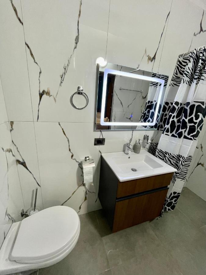 Keon Superb Studio Apartament Tiranë Luaran gambar